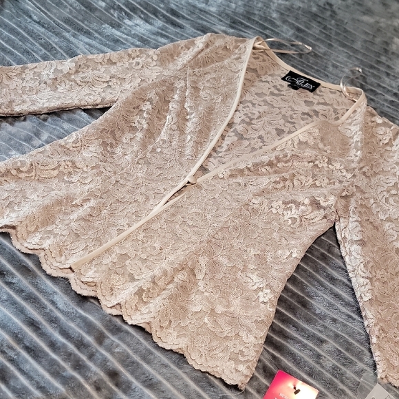 Alex Evenings Cream Sequin Cape Jacket - Picture 7 of 12